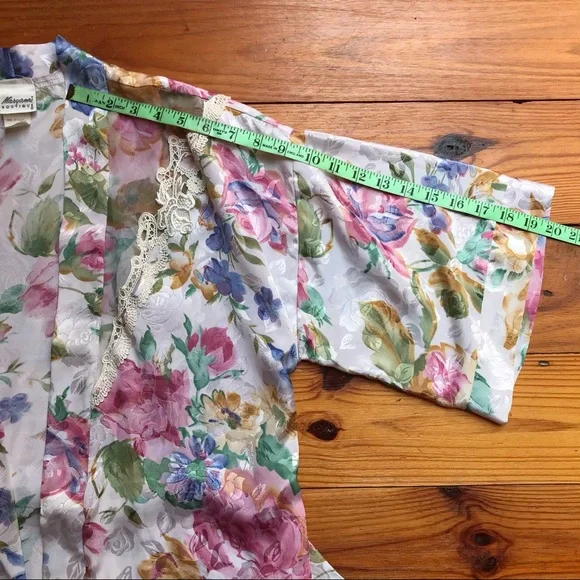 MaryAnn’s Boutique Floral Cream Vintage Multi-Color Robe, EUC, L - Picture 11 of 16
